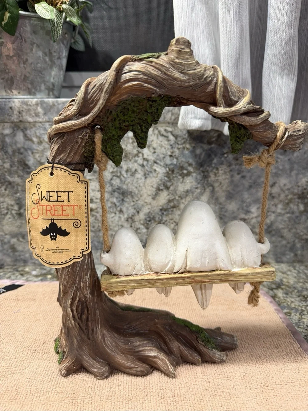 NWT Sweet Street Ghost Family on Swing Halloween Decor Tree Resin Figure 10.5”